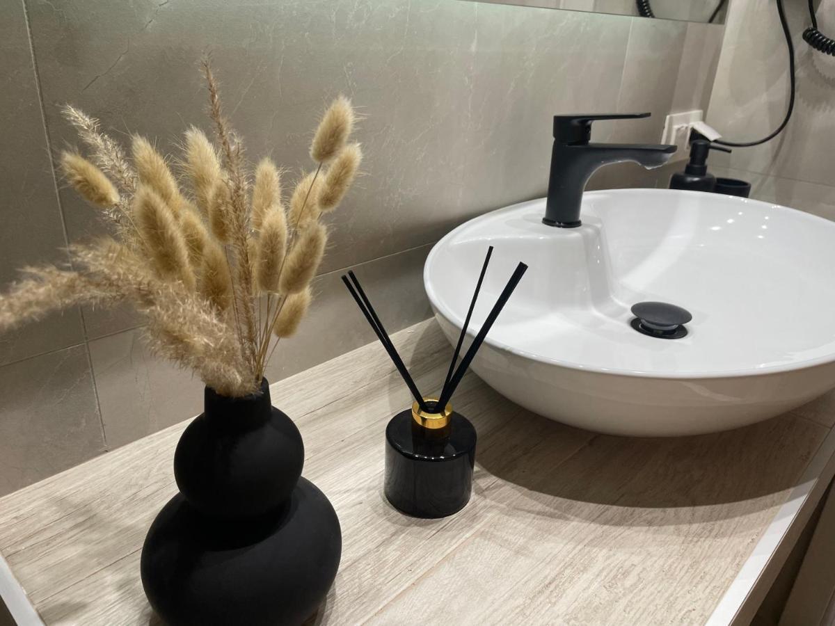 Jacuzzi Suite Ladadika Thessaloniki Buitenkant foto
